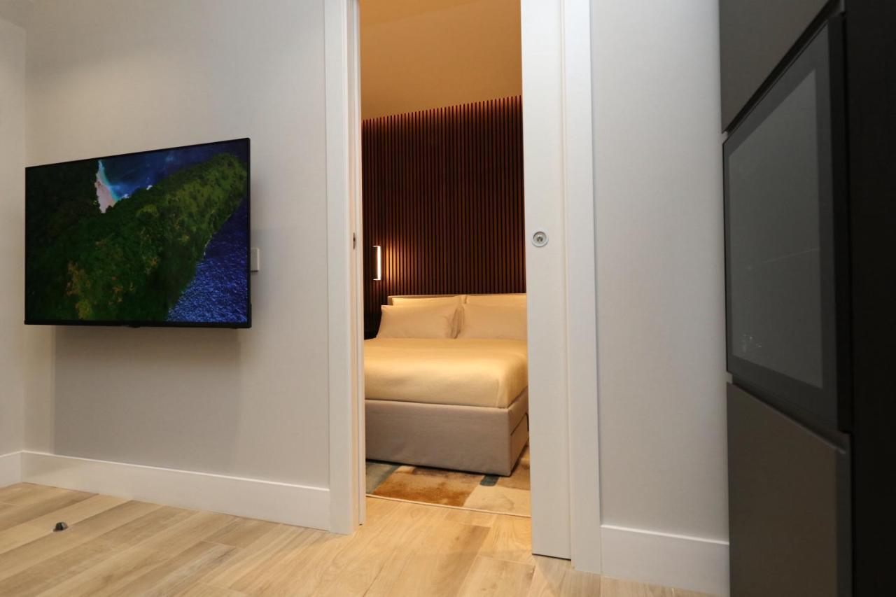 Renovated & Fully Equipped-Luxurious-2Room Fontana Suite, It Just Doesn'T Get Any Better! Olbia Exterior photo