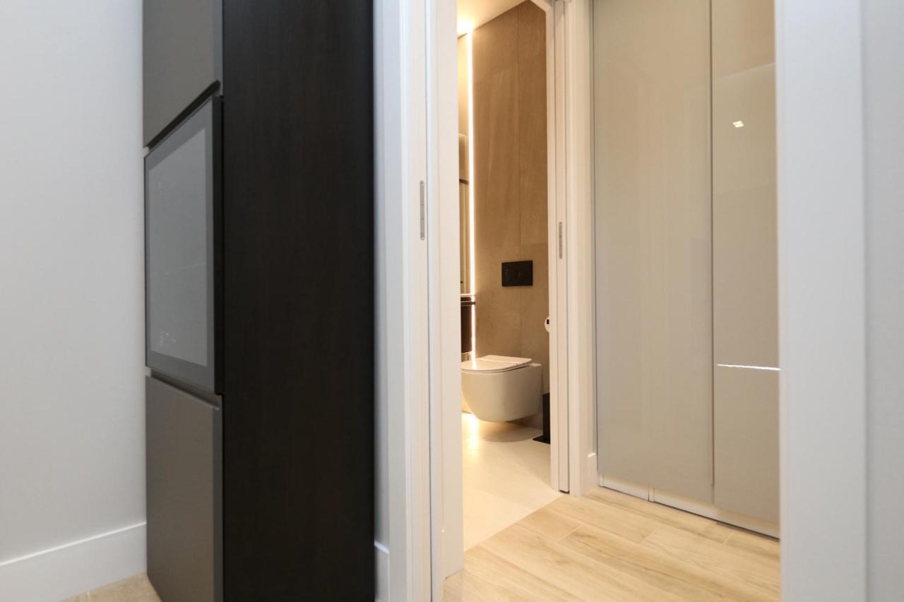 Renovated & Fully Equipped-Luxurious-2Room Fontana Suite, It Just Doesn'T Get Any Better! Olbia Exterior photo